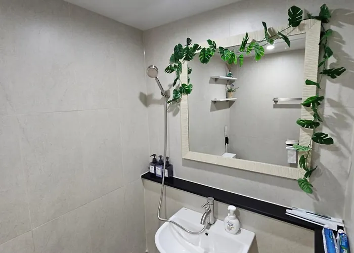 Gwangalli Near Residence, Self Check-in, 4pax, Pet-friendly